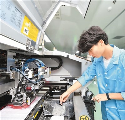 智能家居产业迎来发展新机遇：从全自动生产线到家庭智能控制
