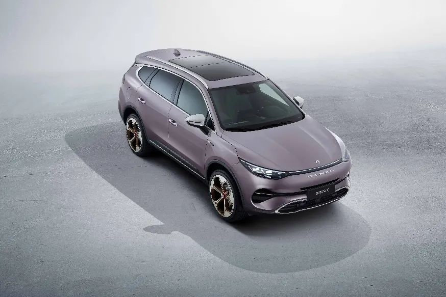 30万预算新能源汽车推荐：腾势X、特斯拉Model 3、蔚来ES6对比分析